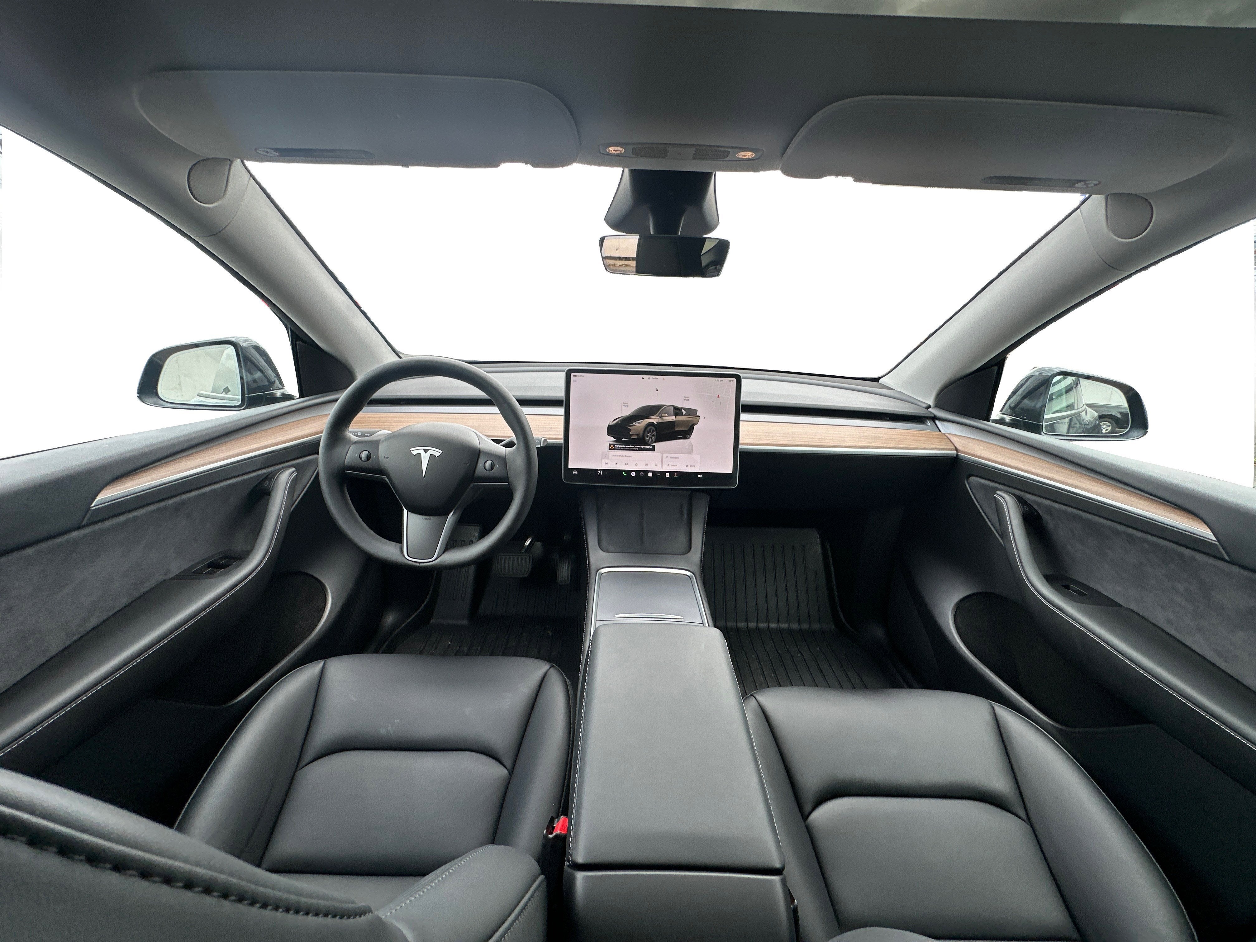 2025 Tesla Model Y Long Range