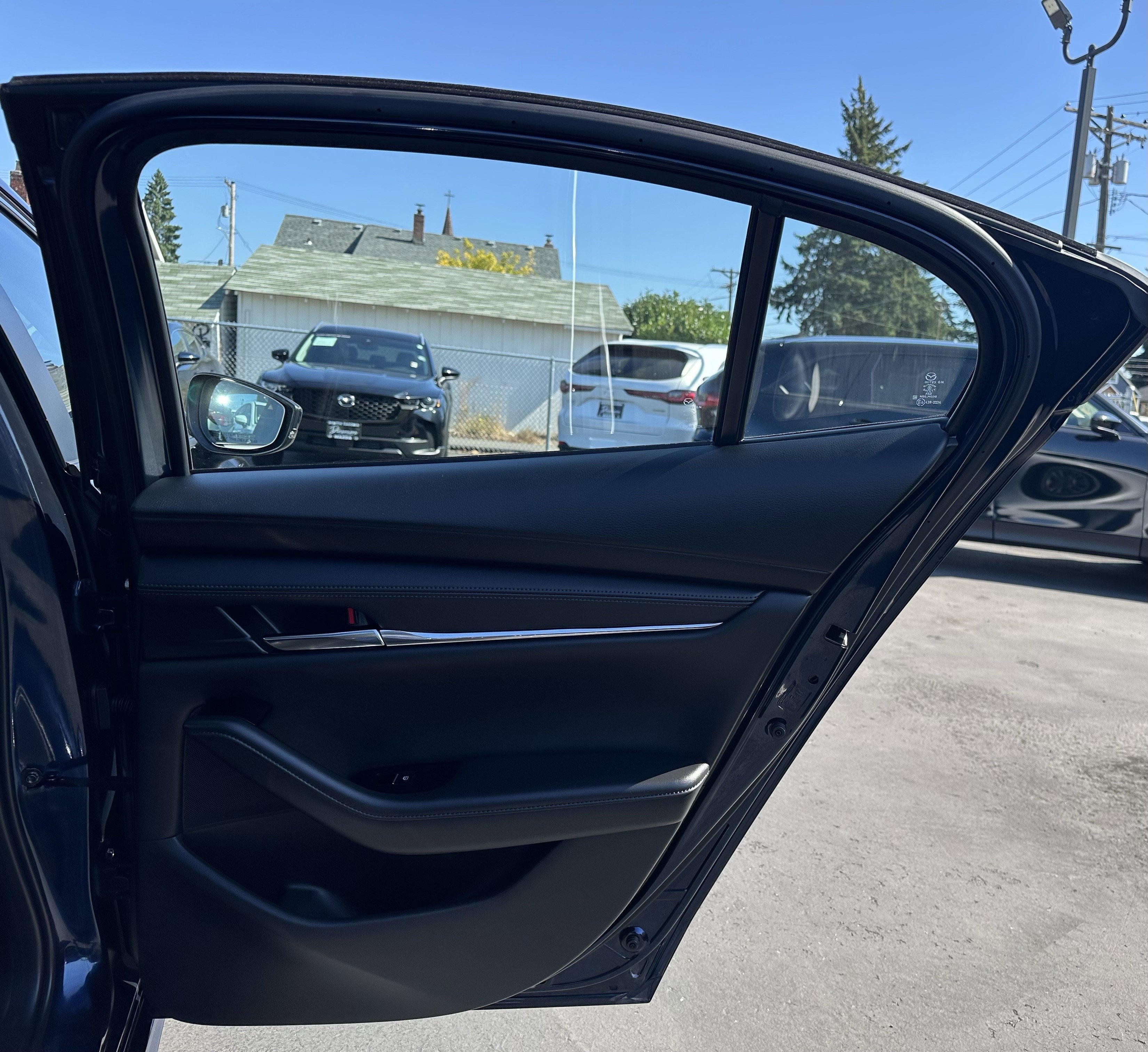 2025 Mazda Mazda3 2.5 S Preferred FWD