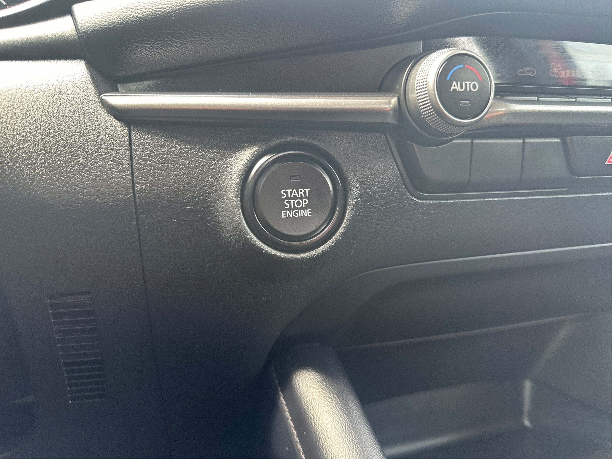 2025 Mazda Mazda3 Select Sport Auto FWD