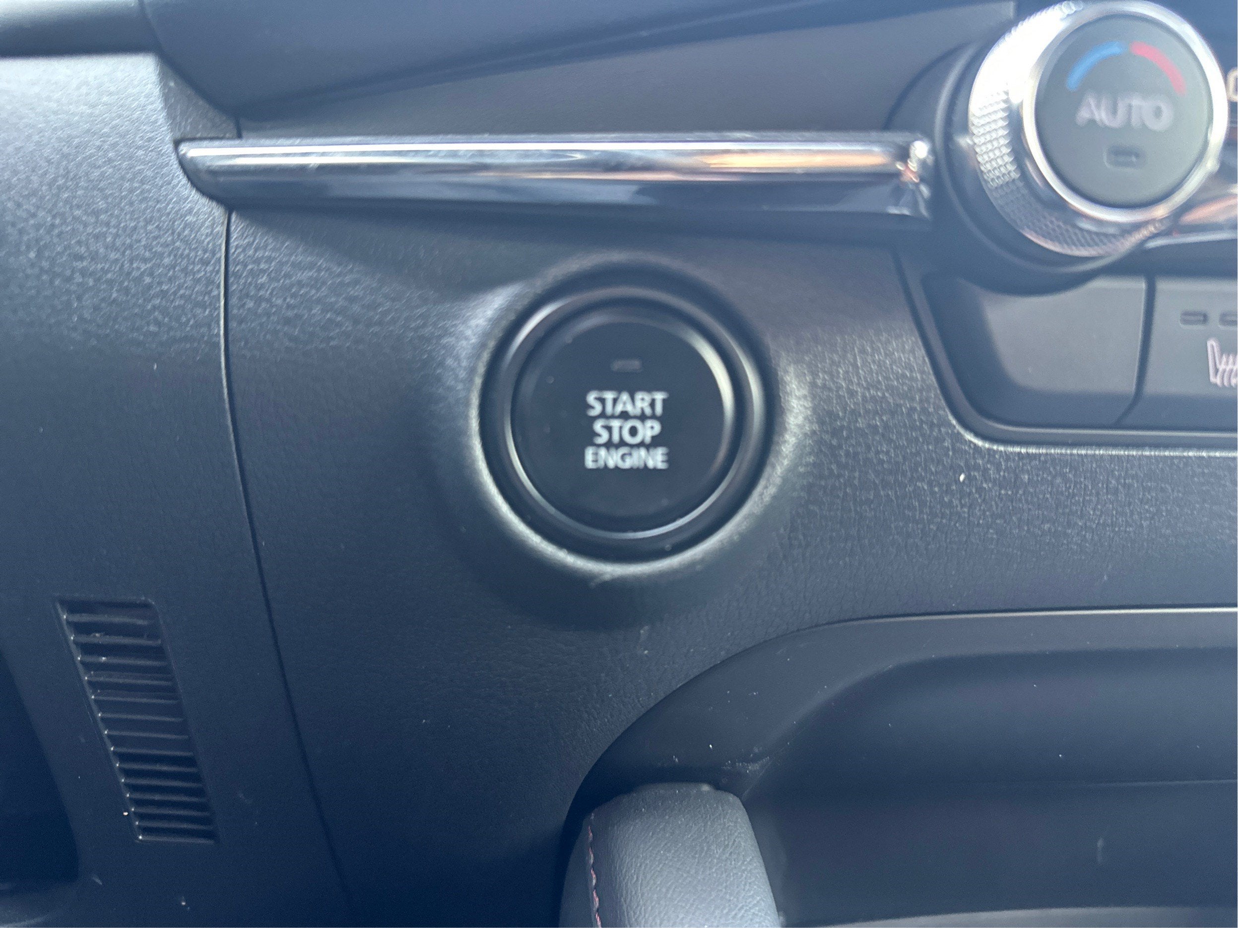 2023 Mazda Mazda3 Carbon Edition AWD