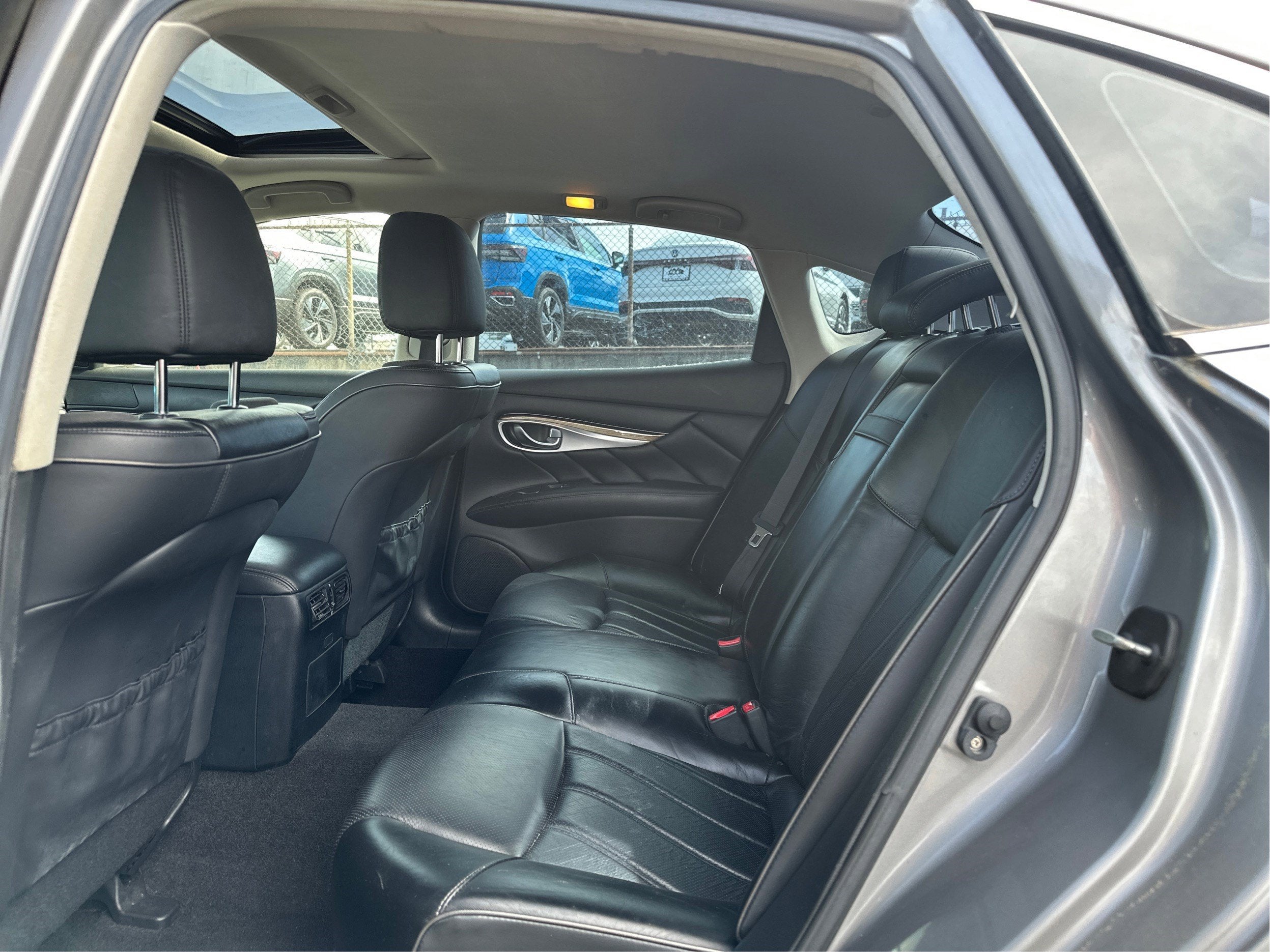 2012 INFINITI M35h Hybrid