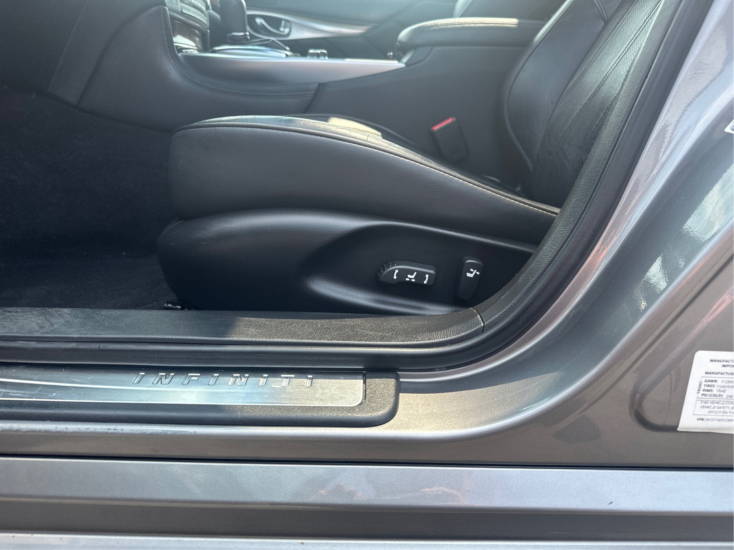 2012 INFINITI M35h Hybrid