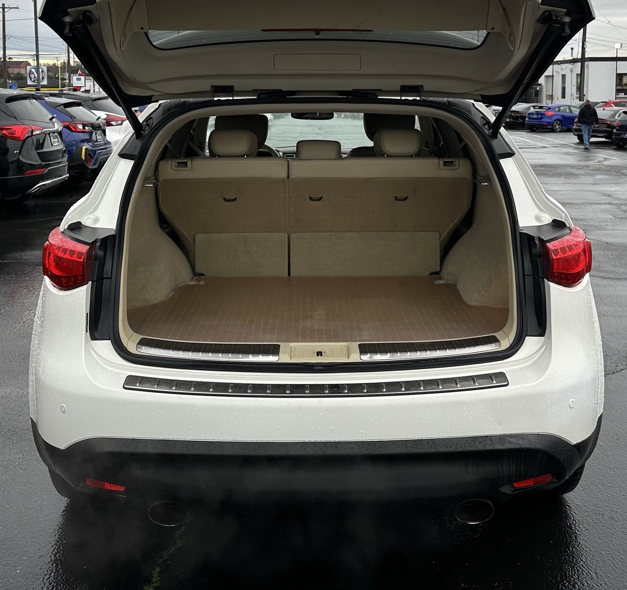 2011 INFINITI FX35 4DR RWD 7-PASS