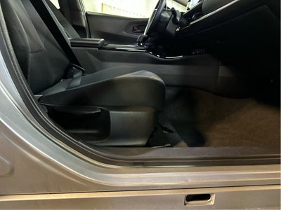 2023 Toyota Prius LE