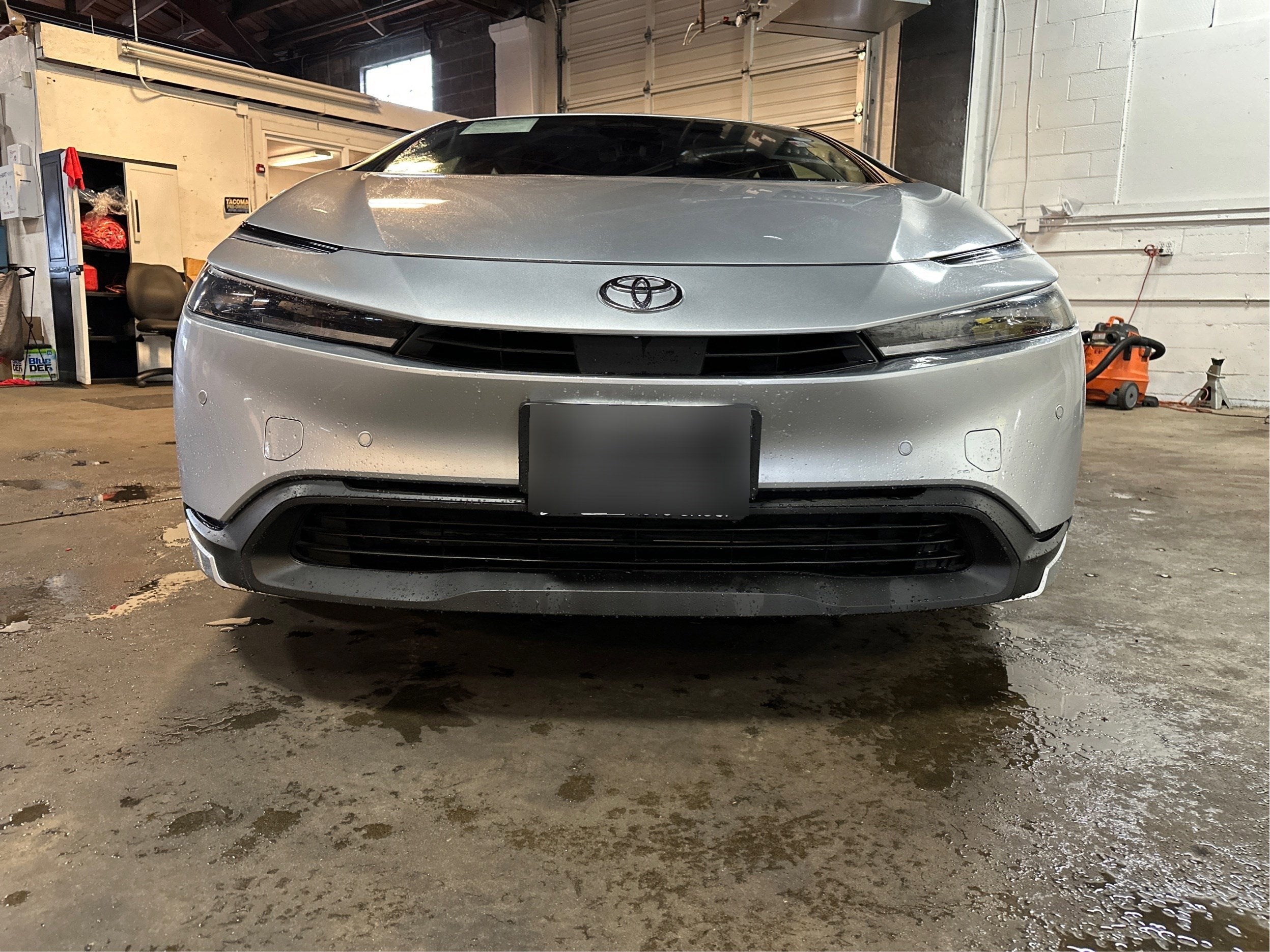 2023 Toyota Prius LE