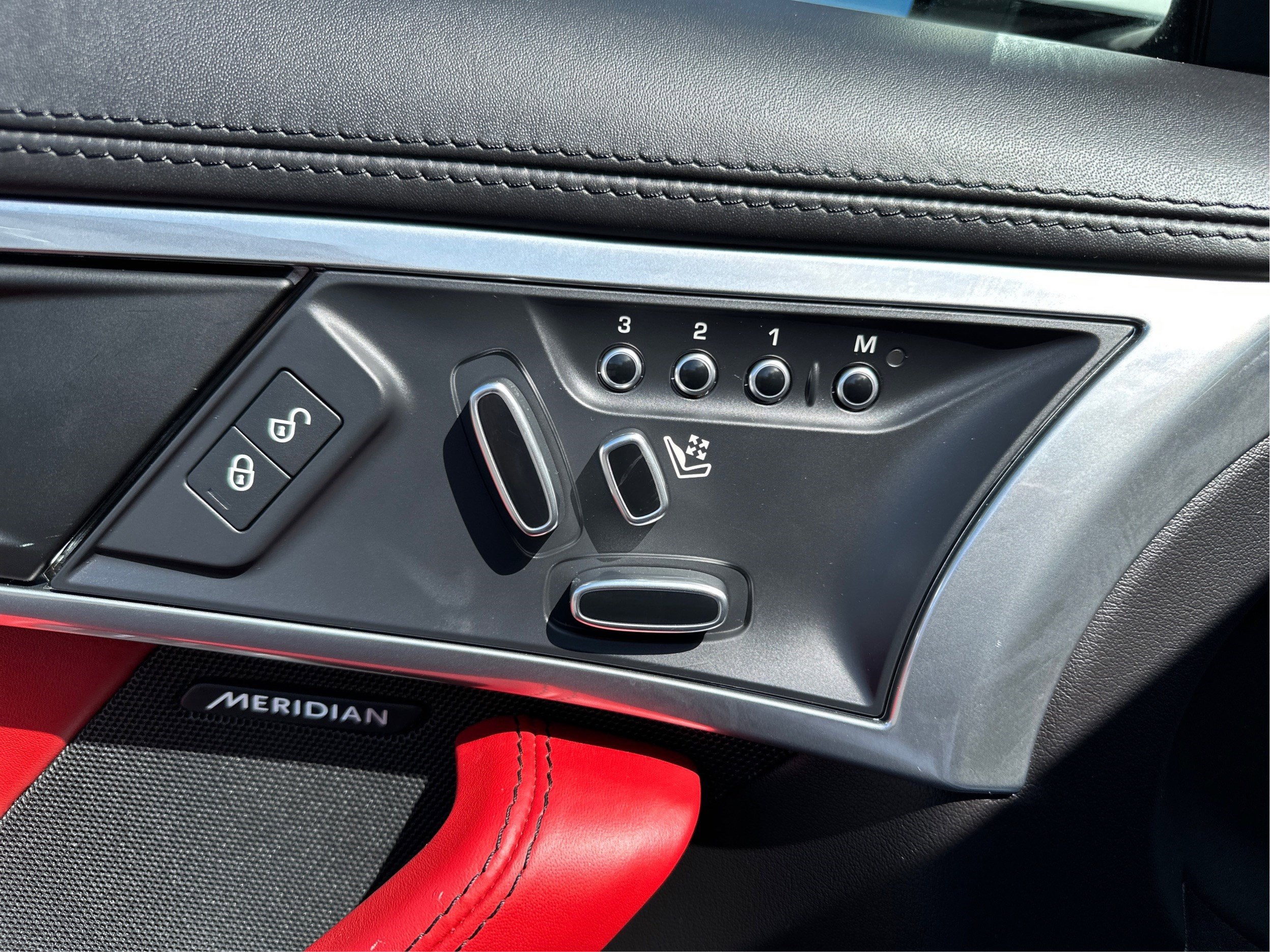 2020 Jaguar F-TYPE R-Dynamic