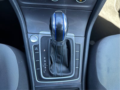 2016 Volkswagen e-Golf SE