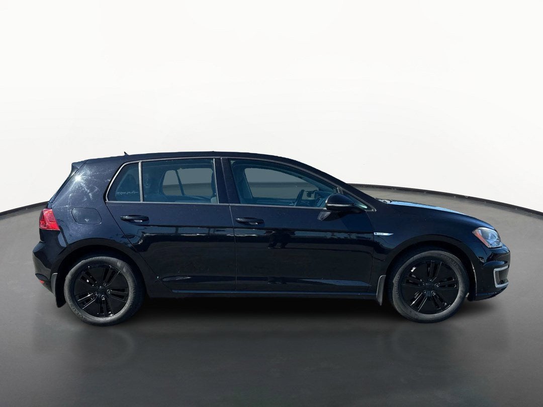 2016 Volkswagen e-Golf SE