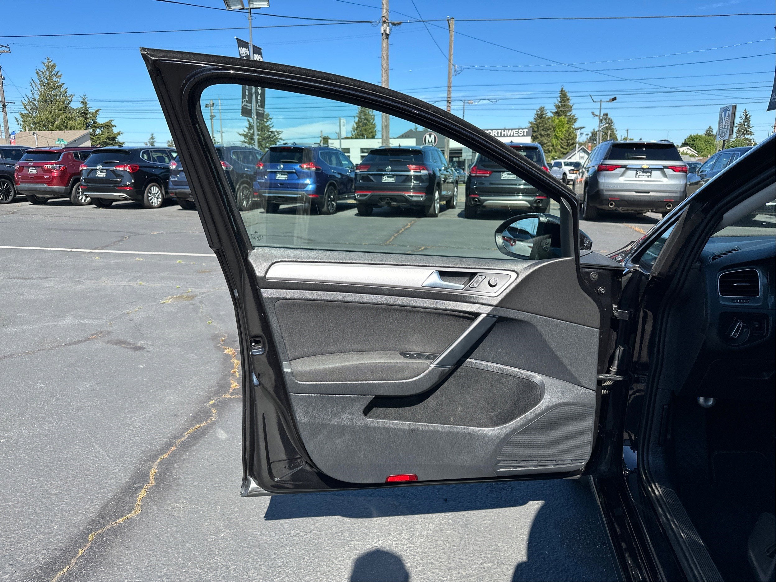 2016 Volkswagen e-Golf SE