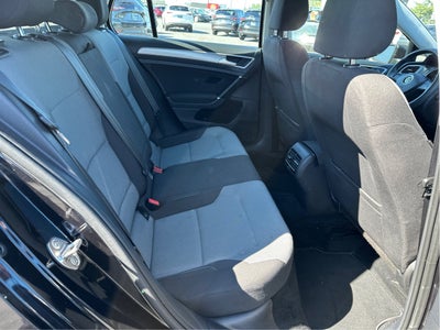 2016 Volkswagen e-Golf SE