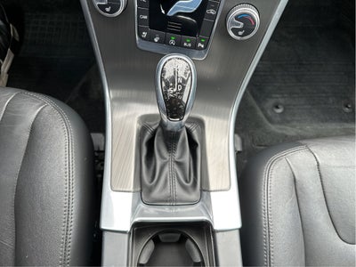 2016 Volvo XC60 T6 Drive-E