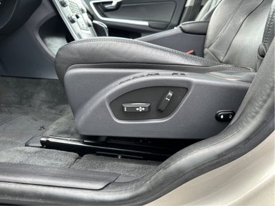 2016 Volvo XC60 T6 Drive-E