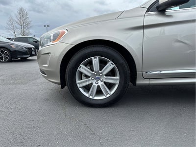 2016 Volvo XC60 T6 Drive-E