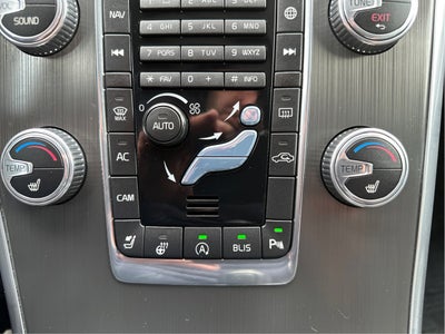 2016 Volvo XC60 T6 Drive-E